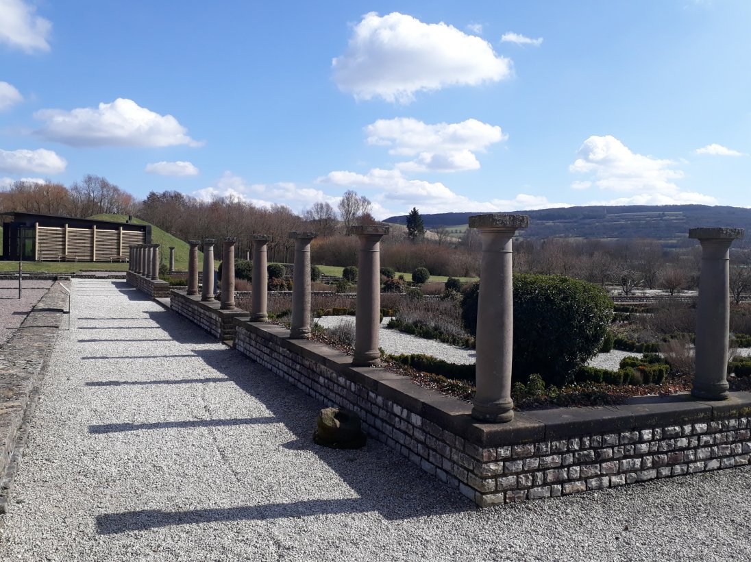 PARC ARCHEOLOGIQUE DE BLIESBRUCK REINHEIM Triplancar