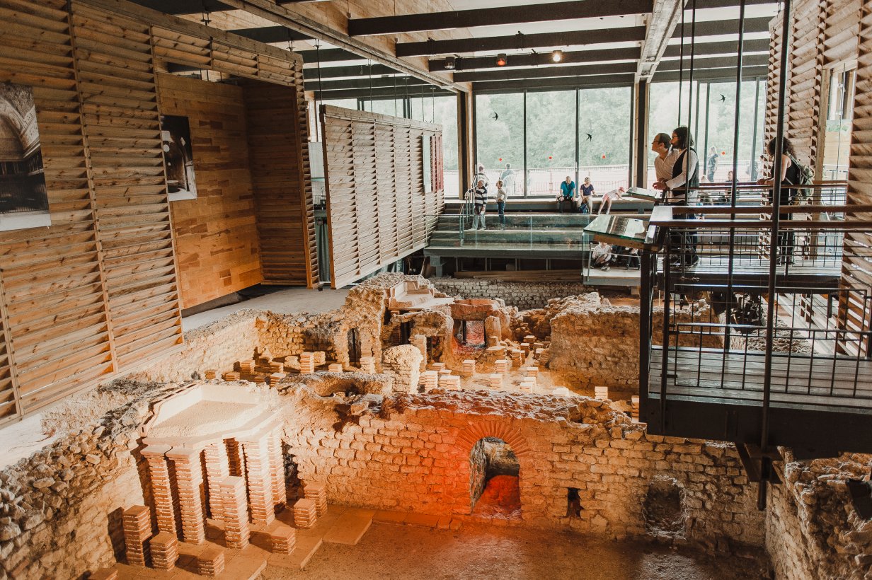 PARC ARCHEOLOGIQUE DE BLIESBRUCK REINHEIM Triplancar