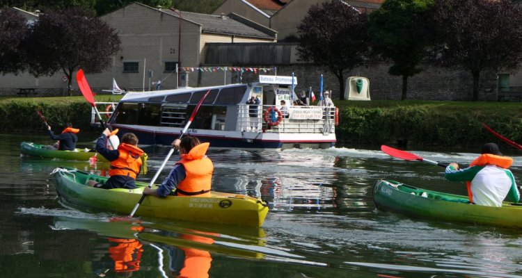 Canoës sur la Meuse