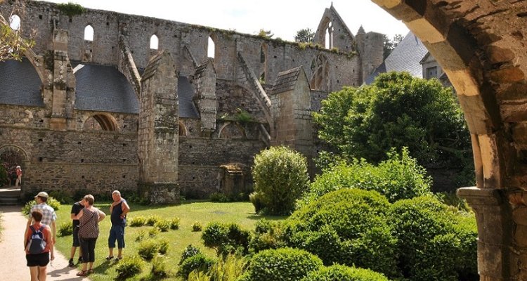 Cloître Abbaye de Beauport