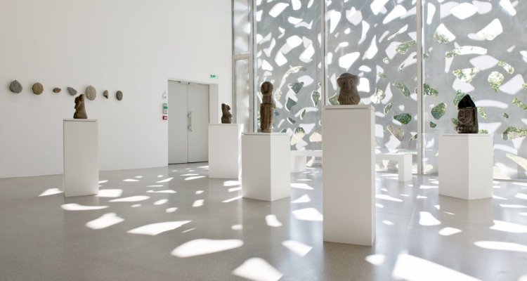 Vue des salles d'art brut du LaM, Villeneuve d’Ascq. © F. Iovino