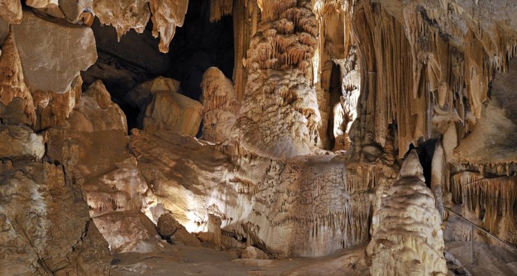 Visite Grotte Isturitz-Oxocelhaya