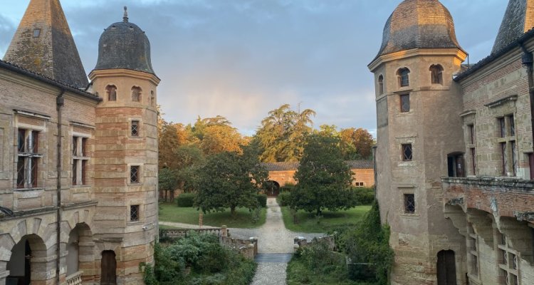 Le château de Caumont et ses tours