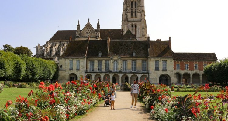 Meaux jardin bossuet visite famille
