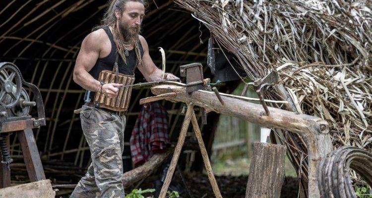 Valentin, le feuillardier, en démonstration (juillet / août)