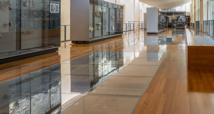 Galerie haute - © Maxime Villaeys / Musée national de Préhistoire