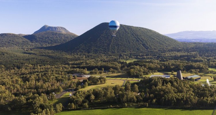 Vue aérienne Vulcania