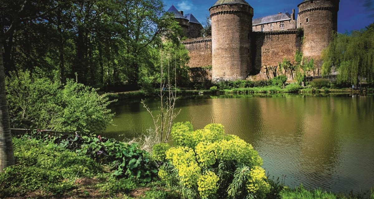 Lassay les Chateaux