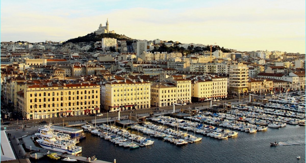 Marseille port soleil