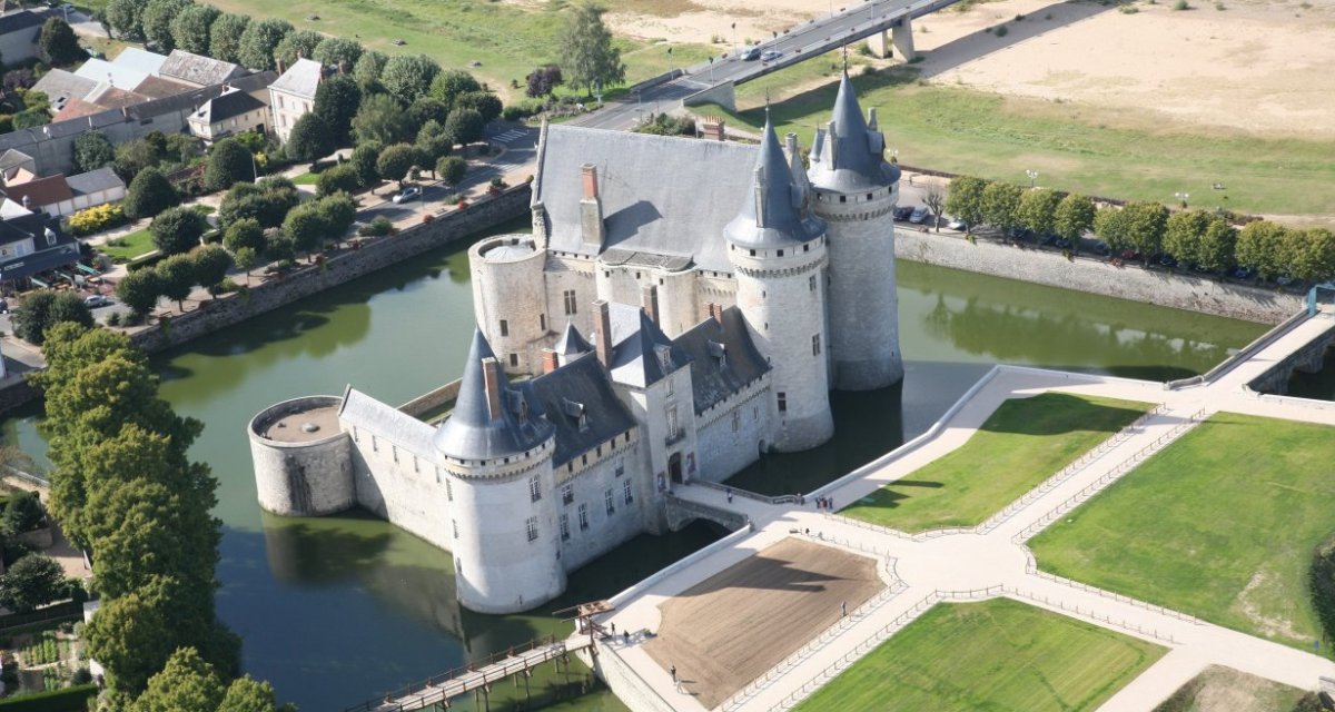 Château de Sully-sur-Loire
