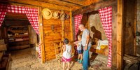 Ferme Caussenarde d'Autrefois - chambre des grands-parents