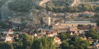 Vue générale des Eyzies - © Maxime Villaeys / Musée national de Préhistoire