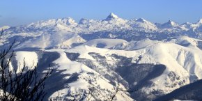 Paysage de neige pyrénées atlantiques