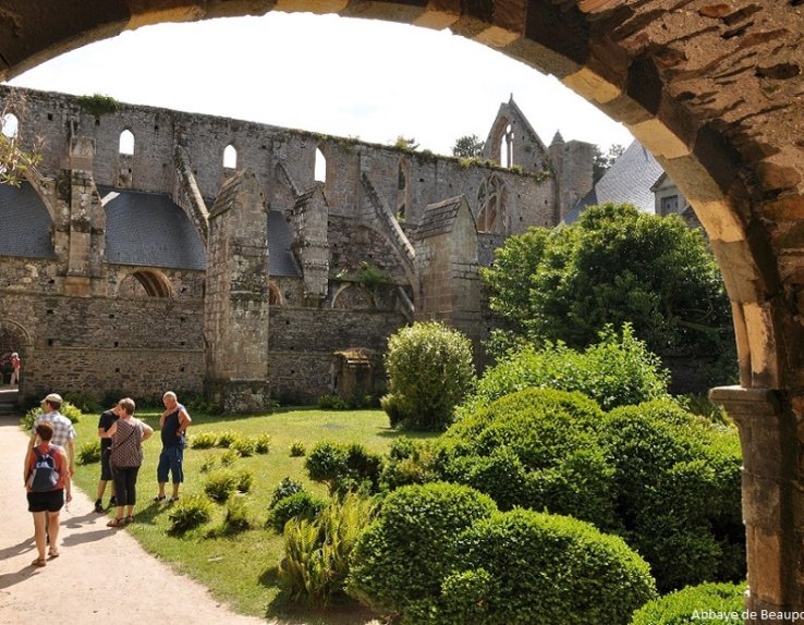 Cloître Abbaye de Beauport