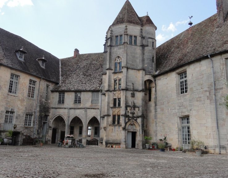 Le château des Archevêques