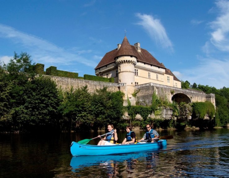 Canoe les trois drapeaux